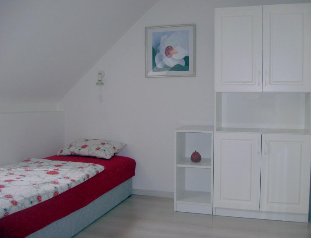Flair Apartmanhaz Eger Exterior photo